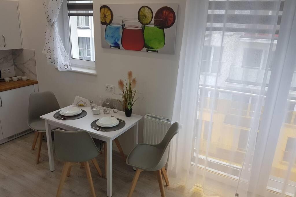 Komfortowy Nowoczesny Apartament Kustronia Z Garazem Balkonem Wanna Bielsko-Biała Exterior photo